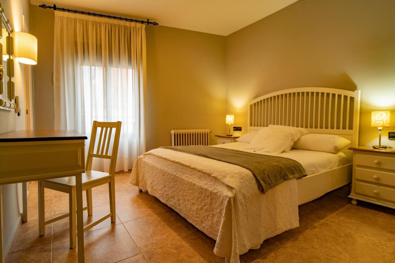 Hotel Alfonso IX (Adults Only) Caces Dış mekan fotoğraf