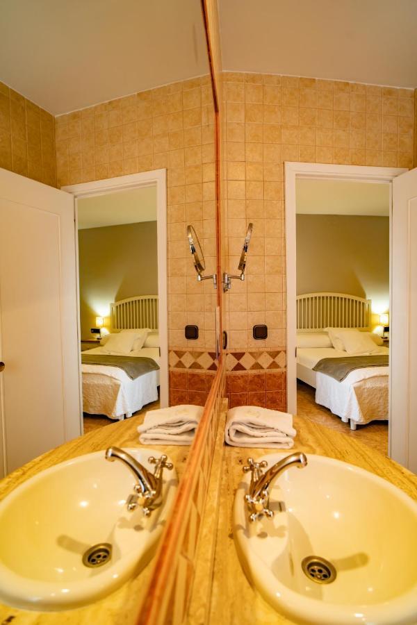 Hotel Alfonso IX (Adults Only) Caces Dış mekan fotoğraf