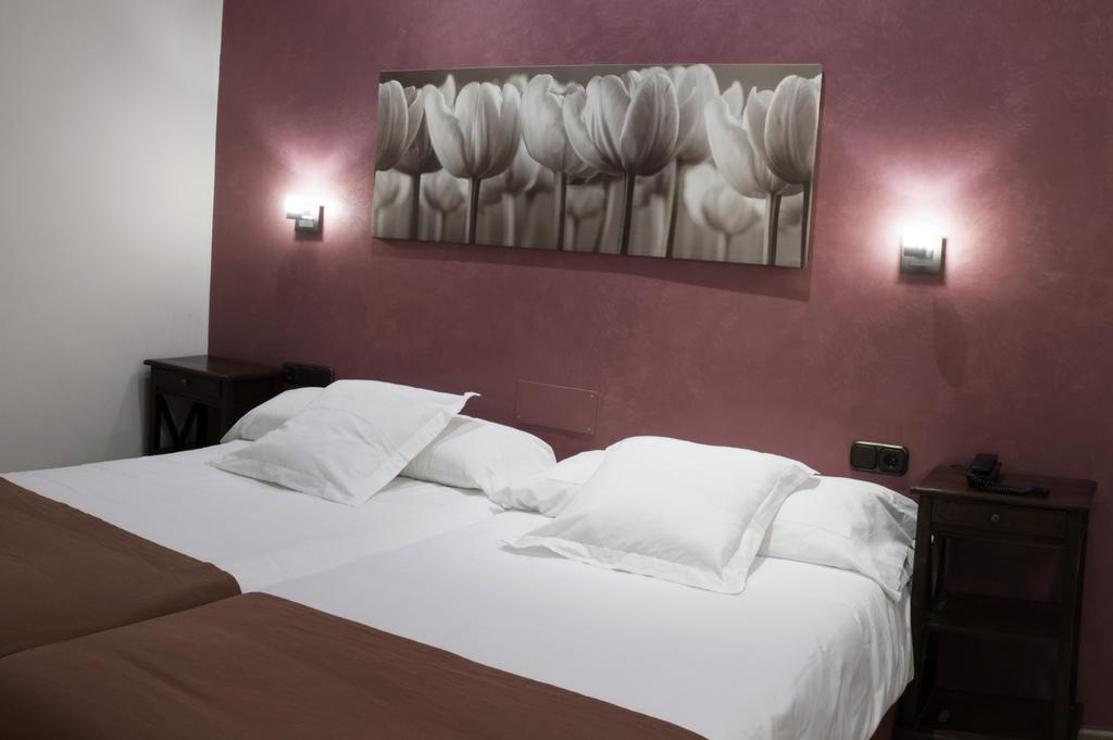 Hotel Alfonso IX (Adults Only) Caces Dış mekan fotoğraf